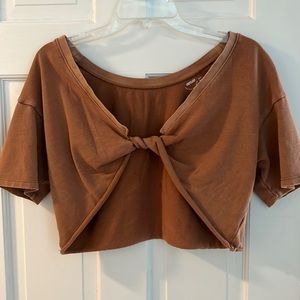 Aerie top